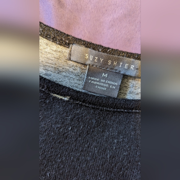 Suzy Shier Floral sweater - Picture 2 of 4